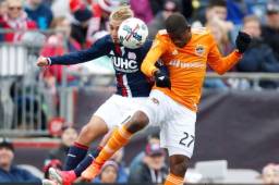 Boniek García jugó los 90 minutos en la derrota del Houston 2-0 ante New England. Foto @HoustonDynamo