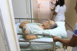 Chelato Uclés ha sido internado desde la madrugada del jueves en un estado crítico de salud. Foto Archivo