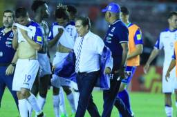 Jorge Luis Pinto fue claro al asegurar que 'no va a renunciar'. Luchará hasta llevar a Honduras a su cuarta Copa del Mundo.