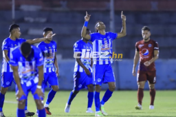 El delantero Yaudel Lahera se hace presente en el marcador y tiene ganando al Victoria en La Ceiba.