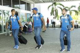 La Selección de Honduras viajó esta mañana a Estados Unidos para enfrentar a El Salvador.