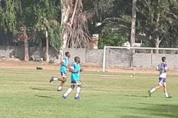 Milton Núñez jugara con su hijo en la la jaiba que se desempeña como lateral derecho.