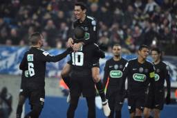 El argentino Ángel di María, que firmó un 'hat trick' condujo al París Saint Germain a la goleada en Sochaux (1-4). Foto AFP