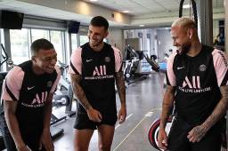 Leandro Paredes comparte vestuario en el PSG con Kylian Mbappé y Neymar.