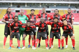 Bryan Moya debutó con su nuevo equipo, el Club 1 de Agosto de la Liga de Angola. El catracho se mostró muy contento de volver a la actividad futbolística.