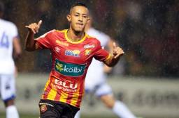 Jimmy Marín goleó al Motagua en la ida y vuelta de la final de Liga Concacaf para darle el título a Herediano.