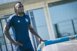 Alberth Elis estaría diciendo adiós a la temporada con el Girondins en la liga francesa.