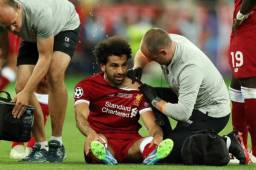 Salah se marchó entre lágrimas en la final de Champions en Kiev tras su lesión.