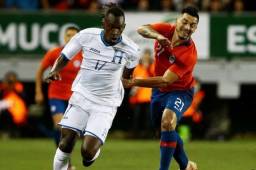El delantero Alberth Elis en el partido frente a Chile antes de la llegada del entrenador uruguayo Fabián Coito. Fotos cortesía