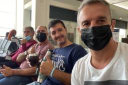 Lavallén partió de Honduras junto a su cuerpo técnico a la espera de una oportunidad para dirigir en Argentina.