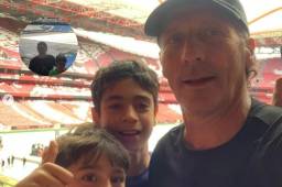 Pedro Troglio y sus hijos se fueron a conocer el estadio del Benfica y el de considerado por muchos mejor equipo de la historia.