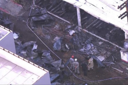 Tres personas resultaron heridas y fueron trasladadas a un hospital municipal.