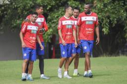 Johnny Acosta no estará ante Honduras en el Morazán el próximo martes.