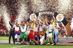 Es el rey: Sevilla gana a la Roma en una infartante tanda de penales y consiguió su séptima Europa League de la historia