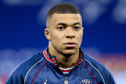 Mbappé y su condición para renovar con el PSG: La salida de una de sus estrellas.