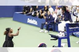 Serena Williams arremetió e insultó al juez de silla en la final del US Open que perdió frente a Naomi Osaka.