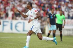 Jerry Bengtson celebrando el primer gol del Olimpia ante el Real de Minas.
