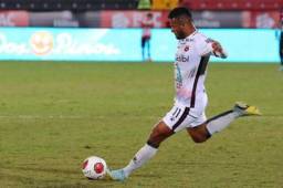 Alex López anota tremendo golazo de tiro y le da la victoria al Alajuelense en amistoso contra el Twente