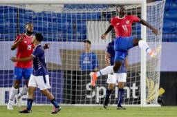 Mayron George abrió la cuenta en el Toyota Park de Dallas, Texas. Foto: AFP.