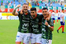 Braian Molina (izquierda) estuvo un torneo y medio con el Marathón. Llegó de la mano del Tato García.