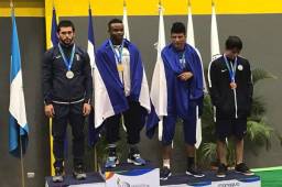 Luis Barrios consiguió medalla de oro para Honduras en los 74 kilos en Lucha.
