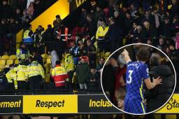 Un hincha inglés dio el susto en el Watford-Chelsea tras desplomarse en las gradas