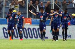 Carlos 'Chino' Discua pidió durante la semana anotar un gol hoy en el Día de las Madres para dedicárselo a la suya que falleció y se le cumplió. Foto DIEZ