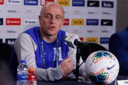 Fabián Coito no se desespera y confía en enderezar el camino torcido que ha recorrido la Selección de Honduras.