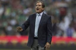 Jorge Salomón, presidente de la Comisión Normalizadora de Fenafuth, expresó que Jorge Luis Pinto no descarta seguir al frente de la Selección de Honduras.