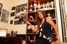 Lucía Guevara, esposa de Amado, ex capitán de Honduras y ahora asistente técnico, abrió las puertas a DIEZ para una amplia entrevista.