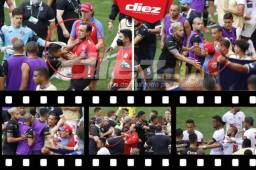 En el amistoso, que al terminó siendo nada amistoso, en el Red Bull Arena de Nueva Jersey, Olimpia y Motagua protagonizaron un zafarrancho enorme donde terminaron cuatro expulsados tras severos empujones y agarrones entre integrantes de ambas escuadras. FOTOS: Neptalí Romero.