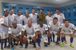 Grandes exjugadores hondureños como el 'Flaco' Pineda, Amado Guevara, Júnior Izaguirre, Reinaldo Tilguath e Iván Guerrero se citaron en Houston.