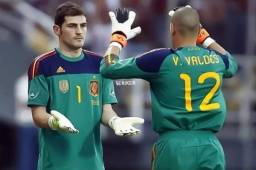 Iker Casillas dedicó unas palabras de Víctor Valdés quien decidió poner fin a su carrera como jugador profesional. Foto AFP