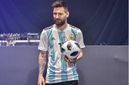 También dijo que Leo Messi, 'el mejor jugador del mundo', junto a 'otros jugadores' argentinos, recibían pagos 'adicionales' de 200.000 dólares por cada amistoso que disputaban.