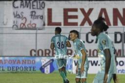 La pancarta que la afición del Honduras Progreso le dedicó a Edder Delgado. FOTOS: Neptalí Romero.
