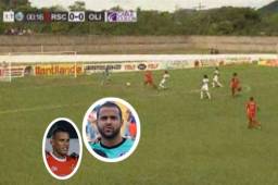 Kendrick Cárcamo fue incapaz de batir a Edrick Menjívar en un claro mano a mano apenas a los 30 segundos de partido.