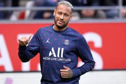 El PSG le paga a Neymar por ser cortés, saludar a los aficionados y no criticar al club públicamente.