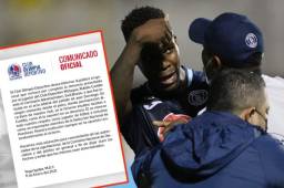 El delantero del Motagua, Rubilio Castillo, señalando al palco donde se encontraban dirigentes del Olimpia, quienes presuntamente le dijeron insultos racistas.