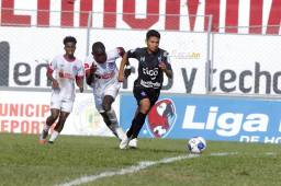 Olimpia igualó en El Progreso contra el Honduras pero sumó cuatro puntos de seis posibles. FOTOS: Neptalí Romero.