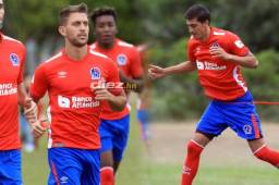 Manuel Keosseián ya podrá contar para la segunda fecha del Clausura con el delantero y el volante. Foto Ronald Aceituno