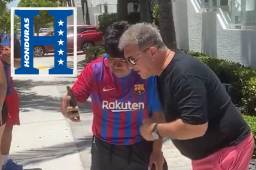 El presidente del Barcelona mostró demostró su amabilidad al atender y saludar a un aficionado catracho.