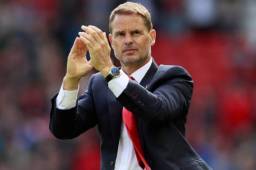 De Boer compara la historia y formación de los jugadores mexicanos con la de los americanos.