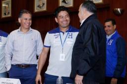 El técnico de la Selección de Honduras, Reynaldo Tilguath, en la presentación de San Pedro Sula como sede del Premundial Sub-20 de Concacaf. Foto N. Romero