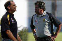 El director deportivo Daniel Uberti, vivió momentos complicados en los últimos meses en Real España y hoy fue separado. Se anuncia la llegada de Primi Maradiaga.