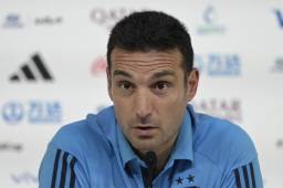 El seleccionador argentino, Lionel Scaloni, dice que “afortunadamente” perdieron en el primer juego del Mundial, eso les da la oportunidad de afrontar el certamen con otra mentalidad.