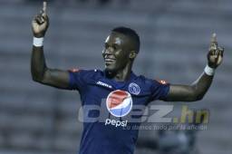 Rubilio Castillo podría debutar el próximo miércoles 30 de enero con el Saprissa.