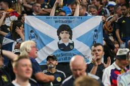 Escocia clasificó al un Mundial luego de 28 años y UEFA lo ha obligado a eliminar esto.