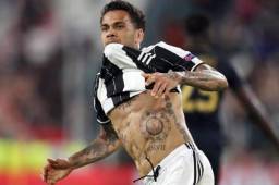 El brasileño Dani Alves es uno de los mejores laterales del mundo y confiesa que su corazón es barcelonista y sufre, celebra y vive cada partido del Barça.