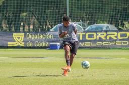 Antony Lozano fue presentado hoy por el Cádiz y ya se ha metido en su primera convocatoria. FOTO: Cortesía Cádiz.