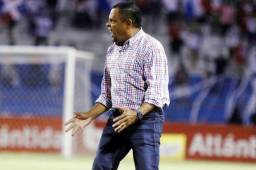 Raúl Cáceres acepta que la cancha del Olímpico les afectó porque ellos solo tienen la oportunidad de entrenar en canchas de grama sintética.